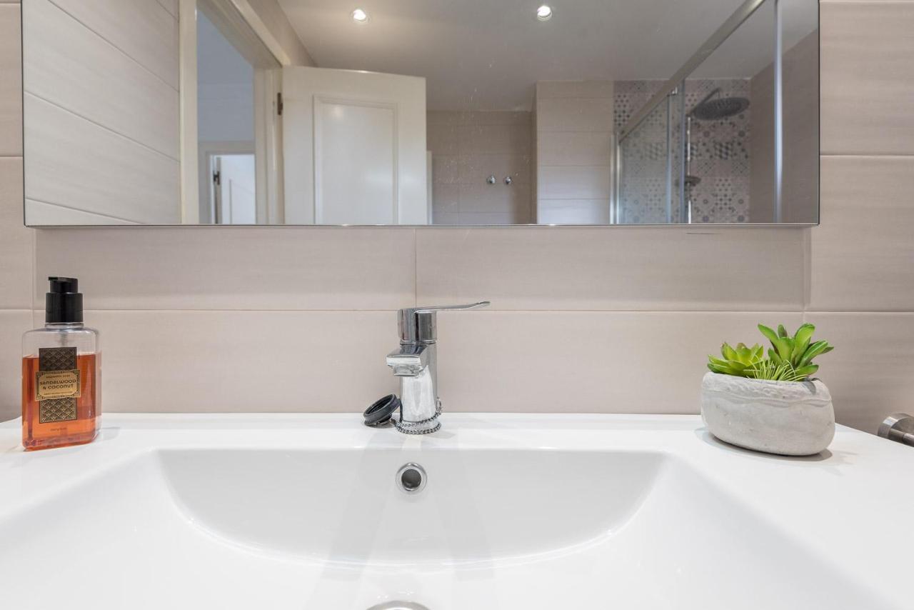 Casa Limonar Malaga Apartment ภายนอก รูปภาพ